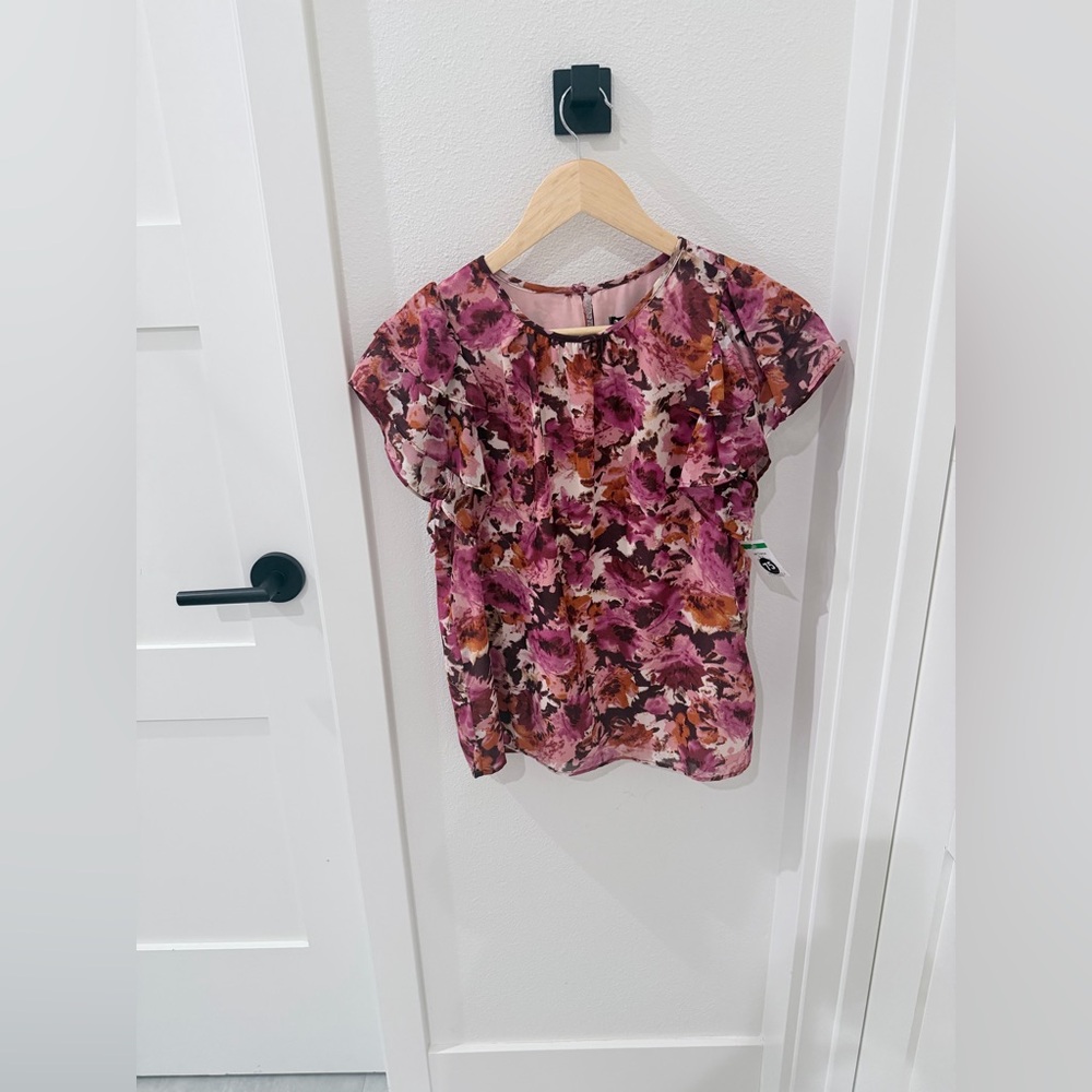 1 state floral top